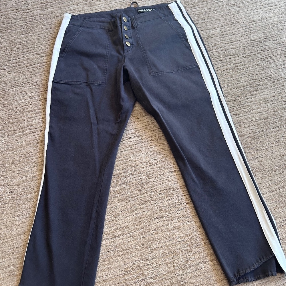 Pam and Gela side striped cropped pant